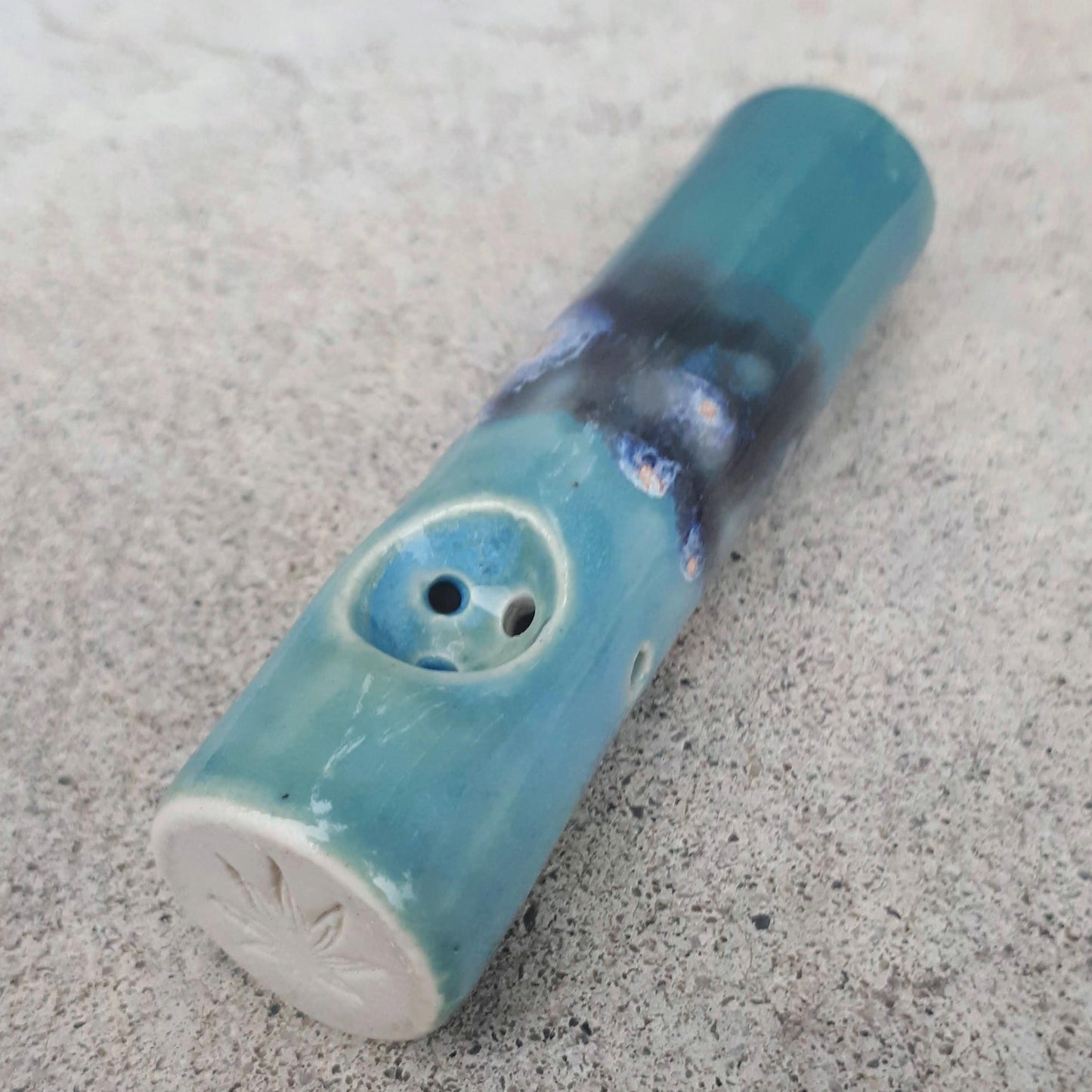 Blue Dream Mini Cananabis Purse pipe side view