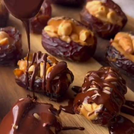 Save your New Years Resolutions With This Healthy Chocolate Snack